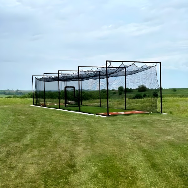 Recreational outdoor batting cage system with netting
